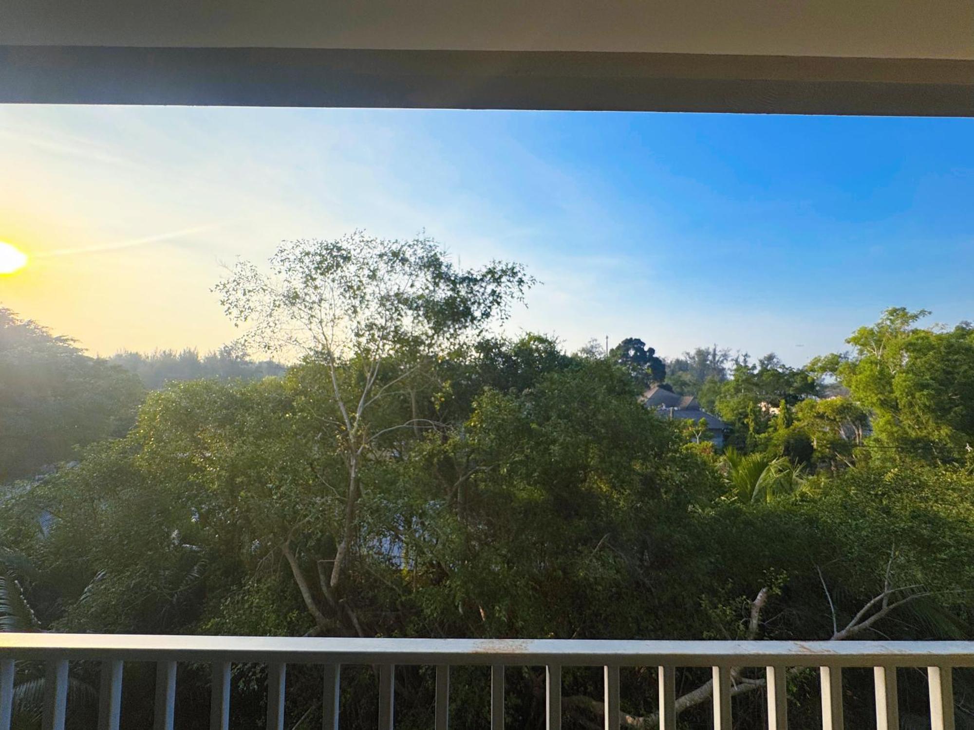 Digital Nomad Home Away With Pool & Gym Nai Yang Beach Buitenkant foto
