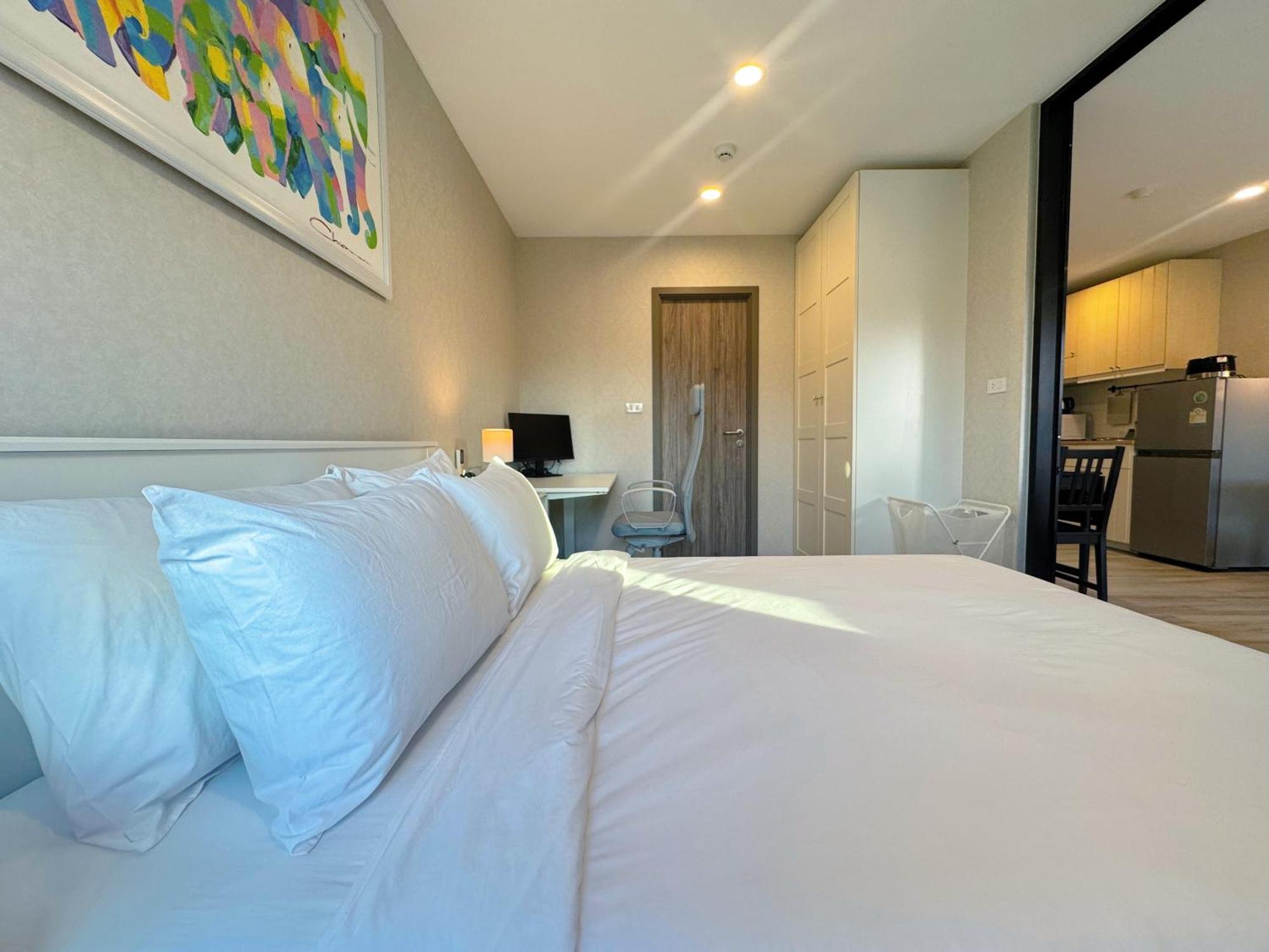 Digital Nomad Home Away With Pool & Gym Nai Yang Beach Buitenkant foto